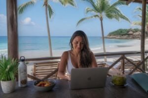 discover wellness tips for remote workers in mexico to boost your health and productivity while enjoying the paradise of the beautiful beaches and vibrant culture.